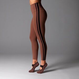 TaviSculpt® High Waisted 7/8 Leggings